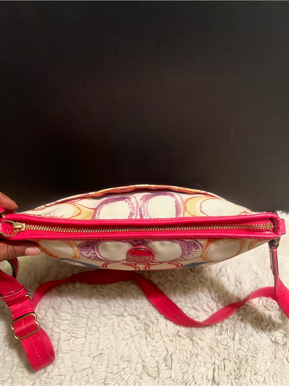 Vintage Coach Hampton Scribble C multicolor Signature Canvas Crossbody - Picture 6 of 10